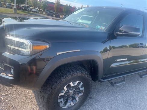Certified 2020 Toyota Tacoma TRD Off-Road w/ TRD Premium Off Road Package image 6