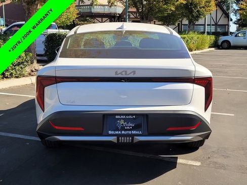 New 2025 Kia K4 LXS image 5