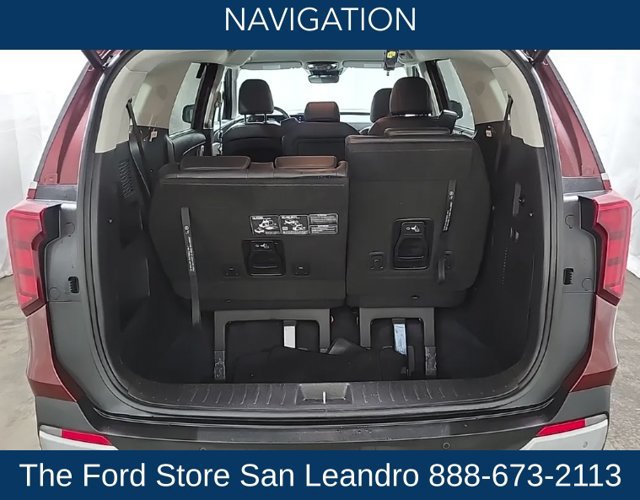 Used 2025 Kia Carnival EX FWD image 13