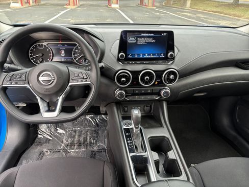 Used 2025 Nissan Sentra SV image 28