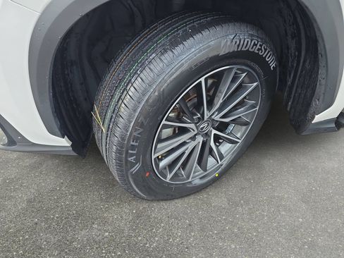 Used 2025 Lexus NX 250 FWD image 31