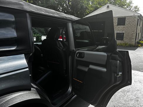 Used 2022 Ford Bronco Badlands w/ Sasquatch Package AWD/4WD image 22