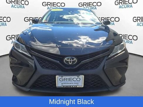 Used 2019 Toyota Camry SE FWD image 2