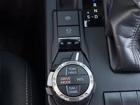 Used 2025 Toyota 4Runner TRD Off-Road image 21