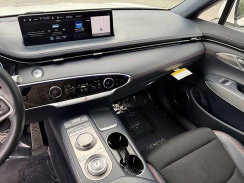 Used 2023 Genesis GV70 2.5T w/ Sport Prestige Package AWD/4WD image 16