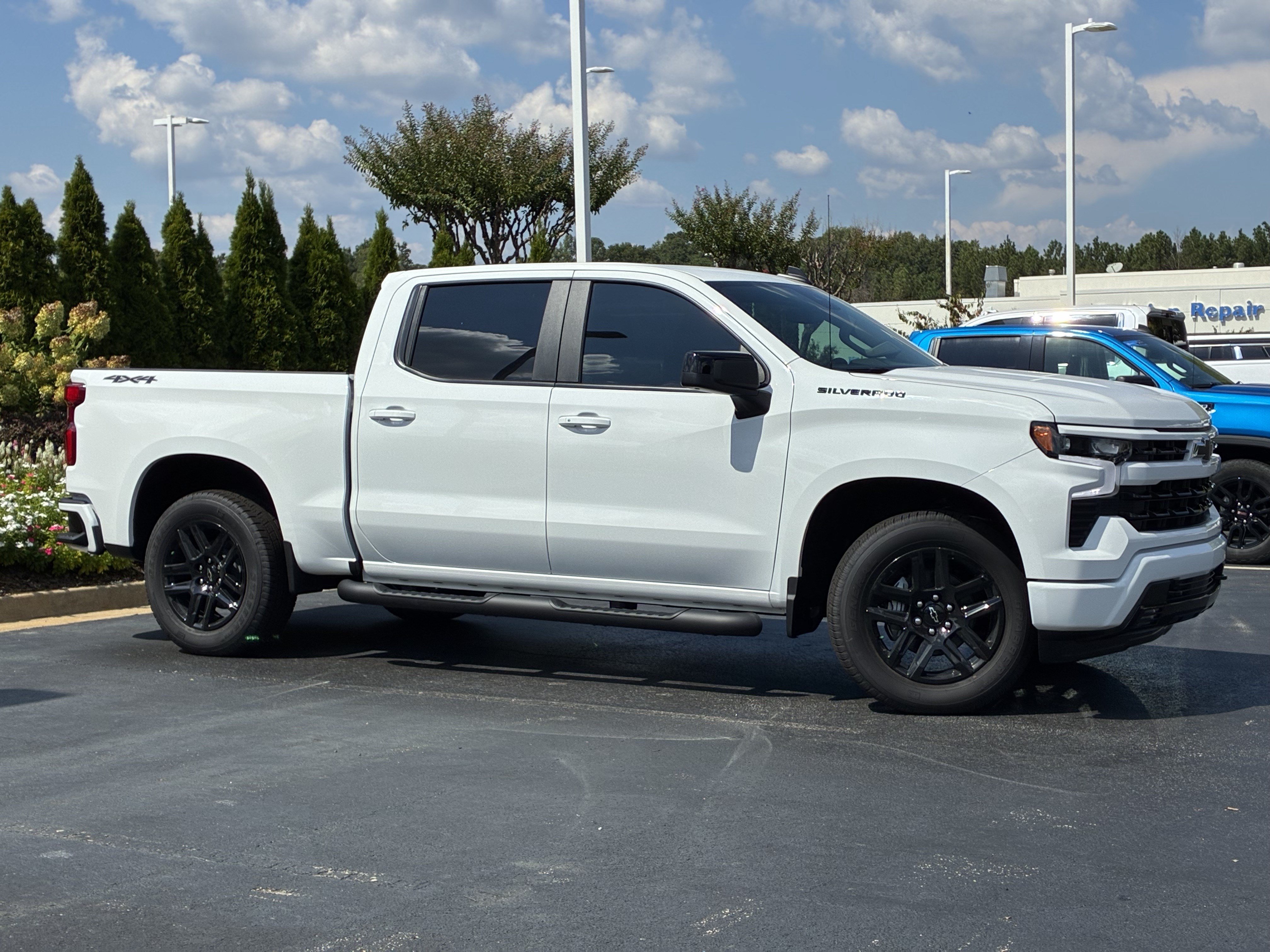 New 2026 Chevrolet Silverado 1500 RST w/ Dark Appearance Package AWD/4WD image 3
