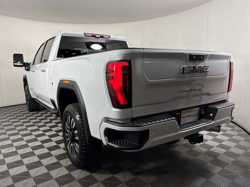 New 2026 GMC Sierra 2500 Denali Ultimate AWD/4WD image 4