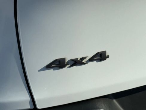 Used 2016 Jeep Cherokee Trailhawk w/ Comfort/Convenience Group image 8