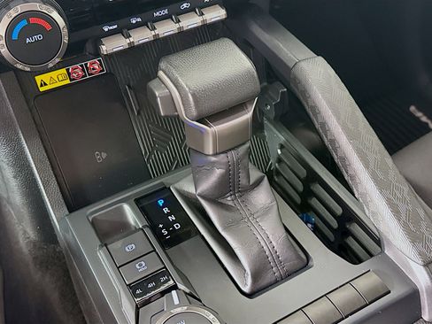 Used 2024 Toyota Tacoma SR5 image 19