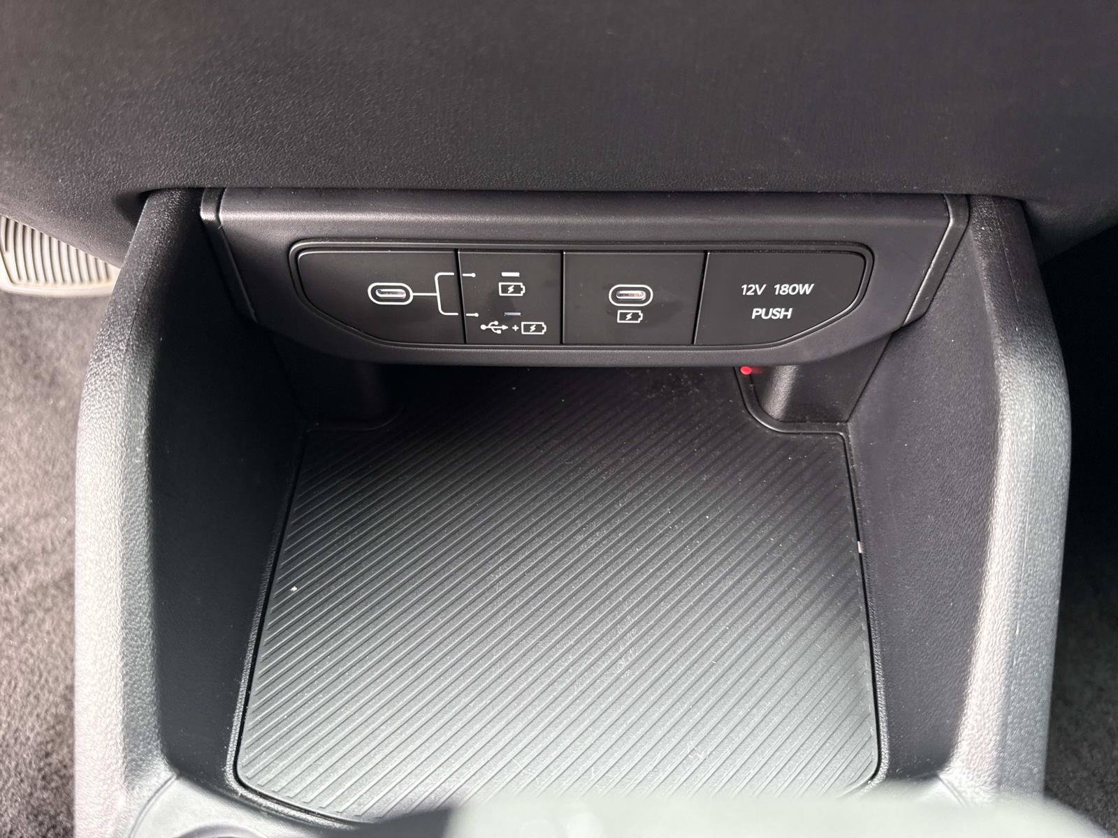 Used 2025 Kia K4 FWD image 29