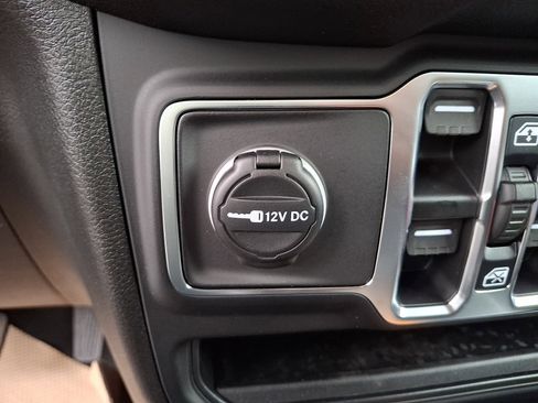 New 2026 Jeep Gladiator Sport AWD/4WD image 19