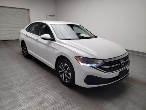 Used 2024 Volkswagen Jetta S image 13