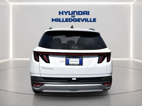 Used 2025 Hyundai Tucson SEL FWD image 4