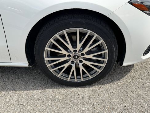Used 2025 Mercedes-Benz CLA 250 image 21