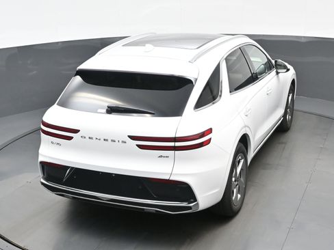 New 2026 Genesis GV70 2.5T Select image 25