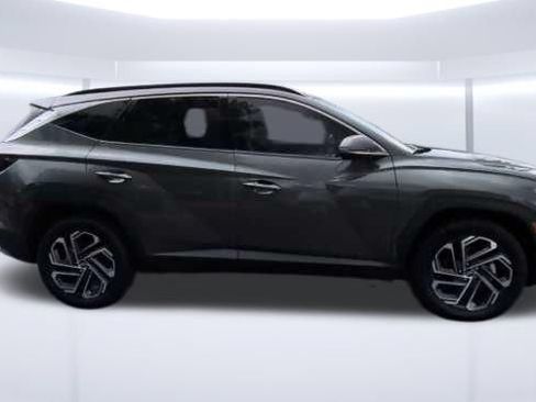 Used 2025 Hyundai Tucson Limited AWD/4WD image 35