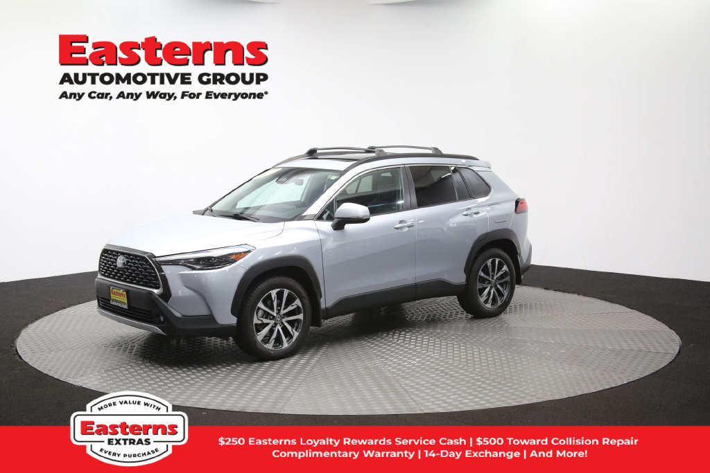 Used 2023 Toyota Corolla Cross XLE w/ Convenience Package AWD/4WD image 60