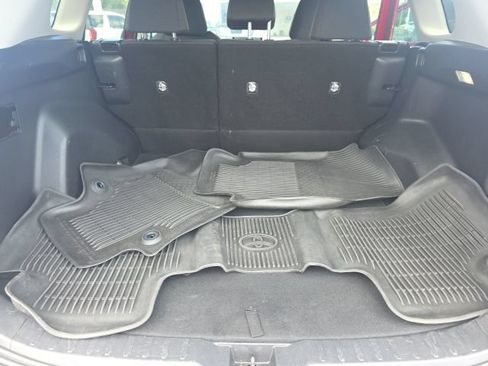Used 2022 Toyota RAV4 LE FWD image 13
