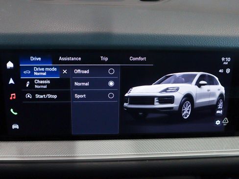 New 2026 Porsche Cayenne image 19