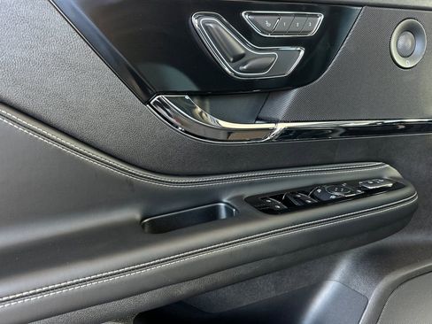 New 2025 Lincoln Corsair Reserve w/ Equipment Group 202A image 10