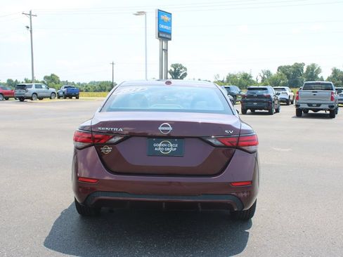 Used 2024 Nissan Sentra SV FWD image 8