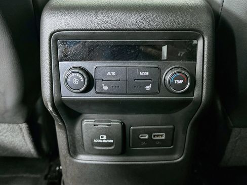 Used 2023 GMC Acadia Denali w/ Denali Ultimate Package FWD image 25