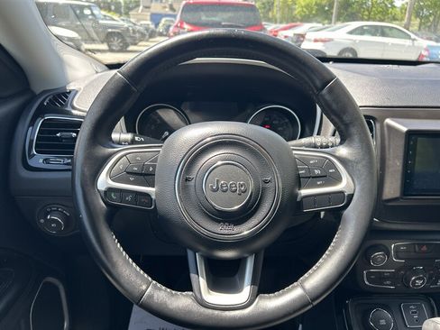 Used 2019 Jeep Compass Latitude AWD/4WD image 14