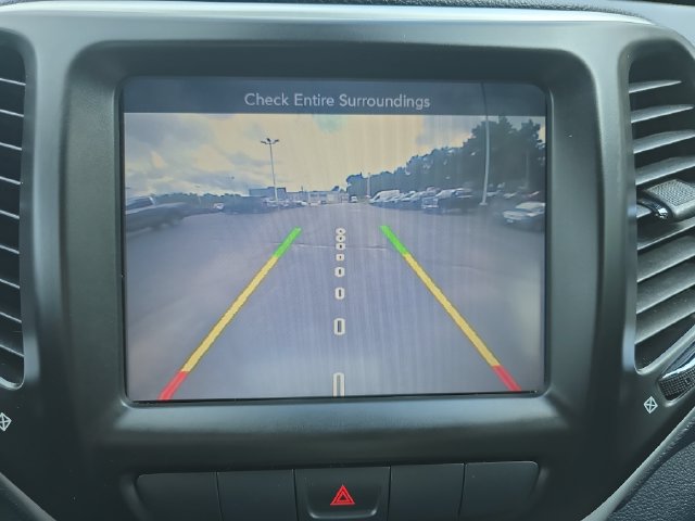 Used 2014 Jeep Cherokee Limited w/ Luxury Group FWD image 22