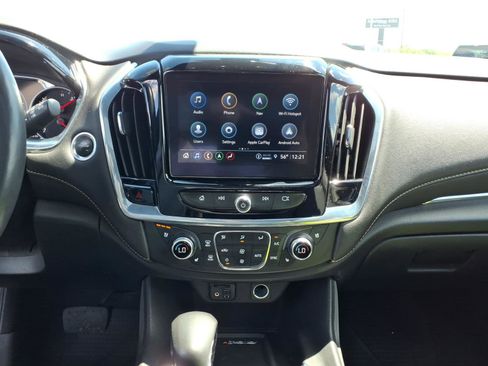 Used 2022 Chevrolet Traverse Premier w/ LPO, Floor Liner Package AWD/4WD image 9