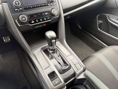 Used 2019 Honda Civic Sport image 33