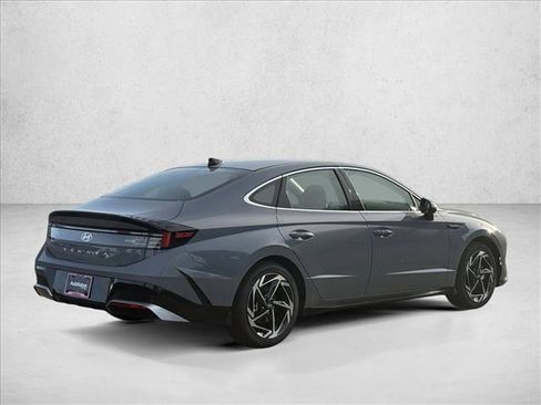 New 2026 Hyundai Sonata SEL image 2
