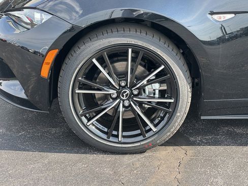 New 2026 MAZDA MX-5 Miata RF Grand Touring RWD image 6