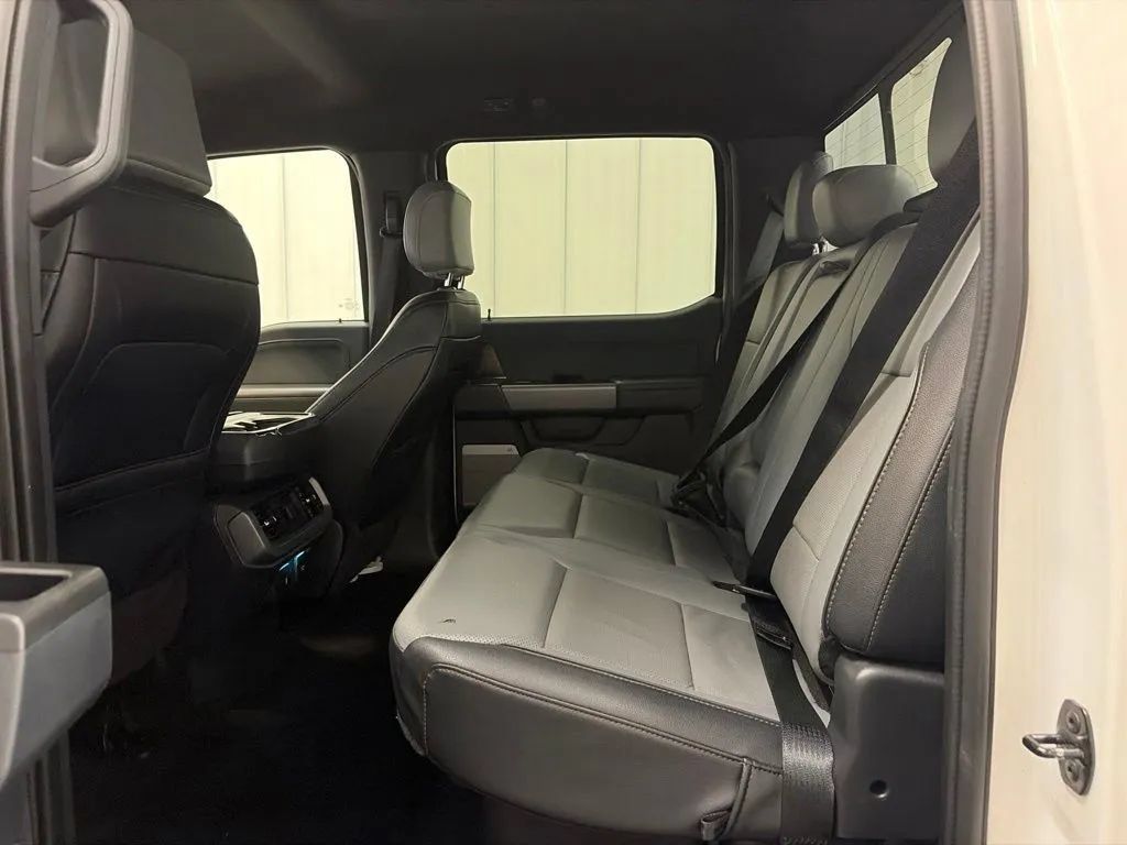 Used 2022 Ford F150 Lightning Lariat AWD/4WD image 15