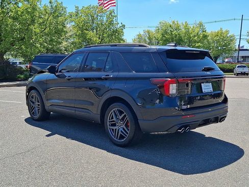 Certified 2025 Ford Explorer ST AWD/4WD image 7