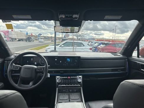 Used 2024 Hyundai Santa Fe Calligraphy image 25