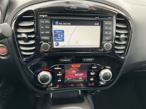 Used 2016 Nissan Juke SL image 12