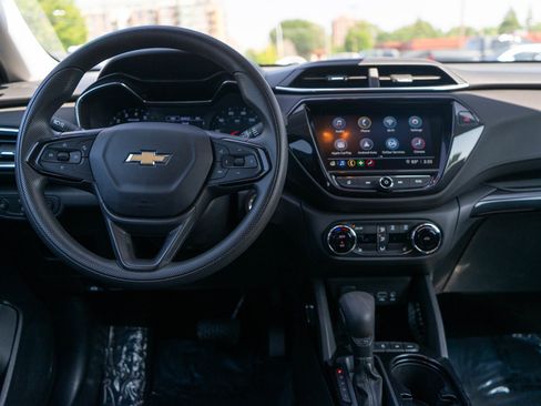Used 2021 Chevrolet TrailBlazer LT w/ Convenience Package AWD/4WD image 13