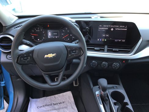 New 2026 Chevrolet Trax LS w/ LS Convenience Package FWD image 33