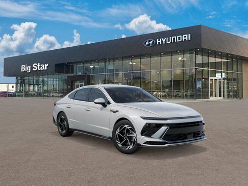 New 2026 Hyundai Sonata SEL FWD image 2
