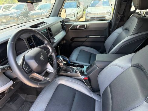 Used 2024 Ford Bronco Black Diamond AWD/4WD image 2