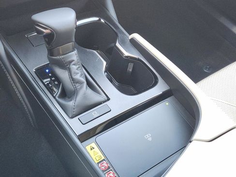 Used 2024 Lexus ES 350 350 Luxury w/ Technology Package image 15