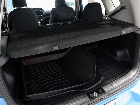 Used 2025 Kia Soul EX image 15