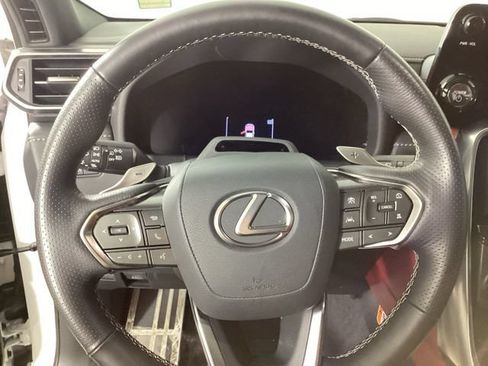 Used 2025 Lexus LX 700h F Sport w/ Accessory Package (Z1) AWD/4WD image 14