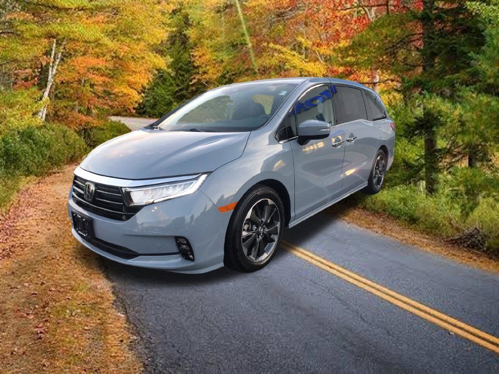 Certified 2024 Honda Odyssey Elite image 3