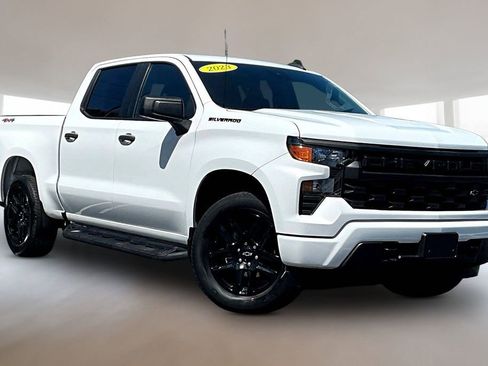Used 2023 Chevrolet Silverado 1500 Custom w/ LPO, Dark Essentials Package AWD/4WD image 1