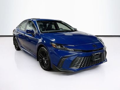 Used 2025 Toyota Camry SE w/ Convenience Package