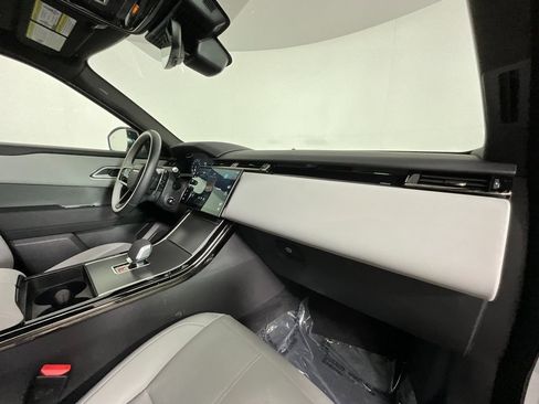 Used 2026 Land Rover Range Rover Velar S image 19