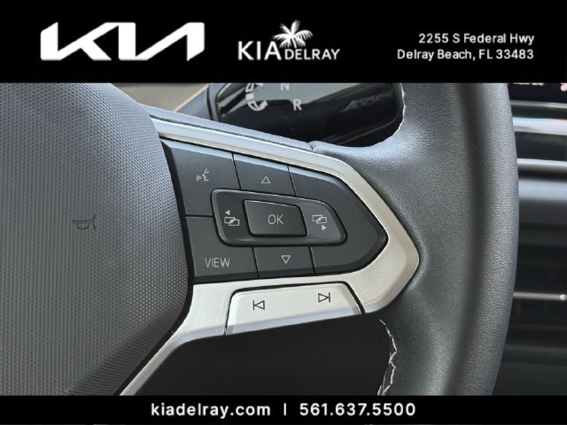 Used 2025 Volkswagen Tiguan SE FWD image 30