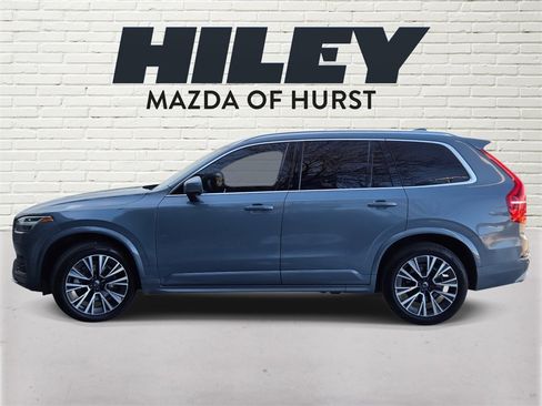 Used 2020 Volvo XC90 T6 Momentum image 3