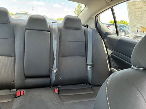 Used 2025 Nissan Altima 2.5 SV FWD image 37